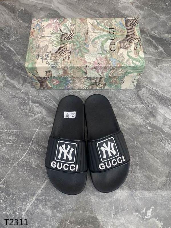 Gucci Men's Slippers 22